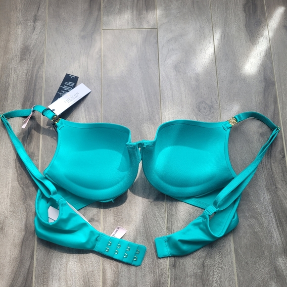 Victoria's Secret demi push up bra - Picture 2 of 5